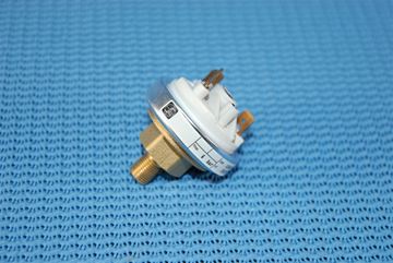 Picture of 87161051110 WATER PRESSURE SWITCH