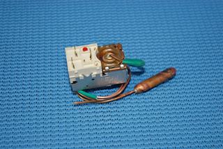 Picture of 87161423140 HIGH LIMIT THERMOSTAT